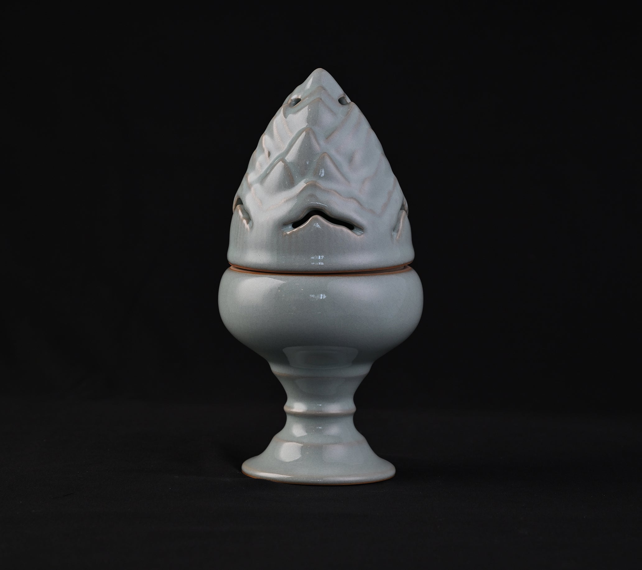 Natural Mineral Sky Blue Glaze Boshan Incense Burner