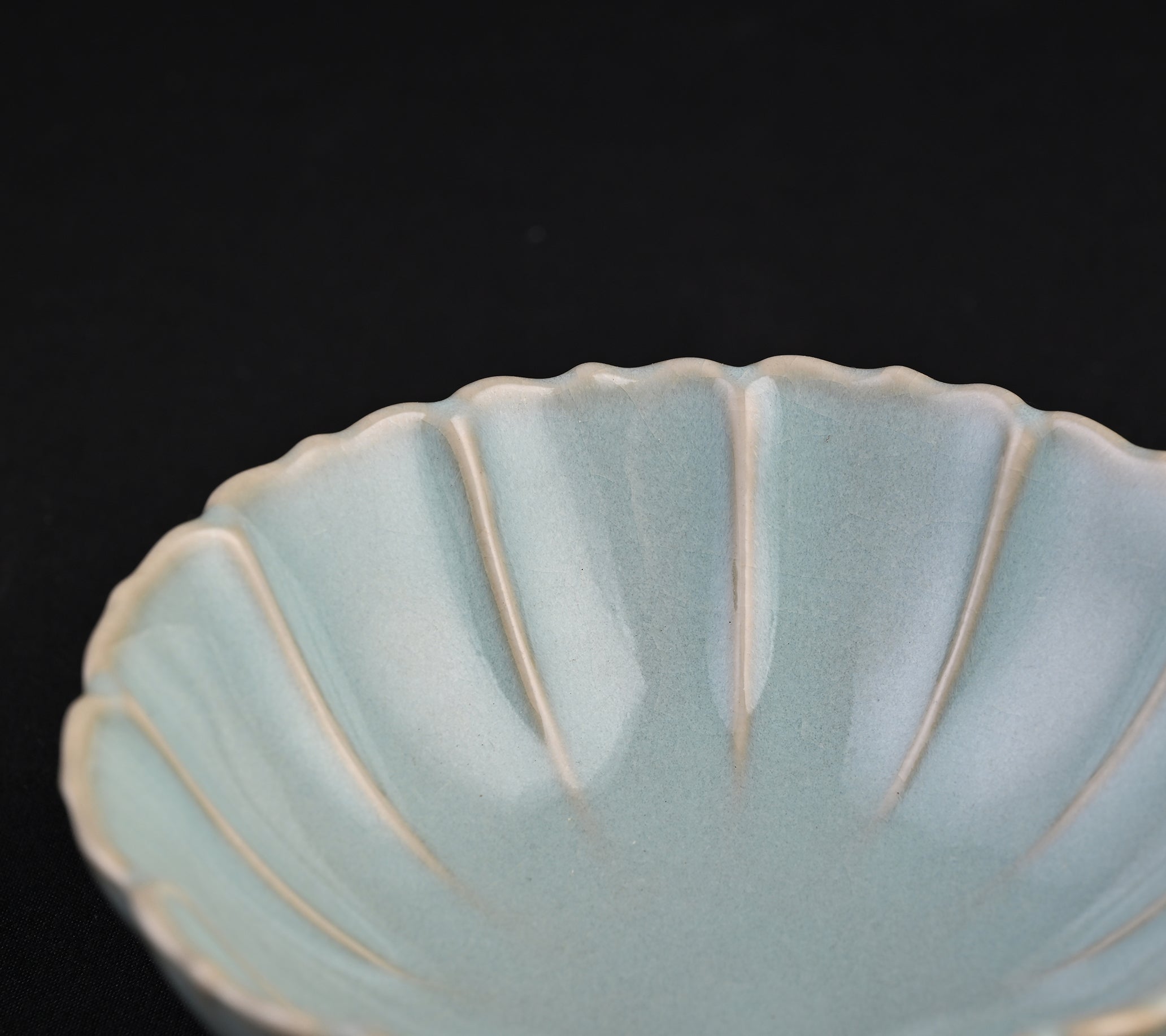 Natural Mineral Sky Blue Glaze Lotus Flower Teacup