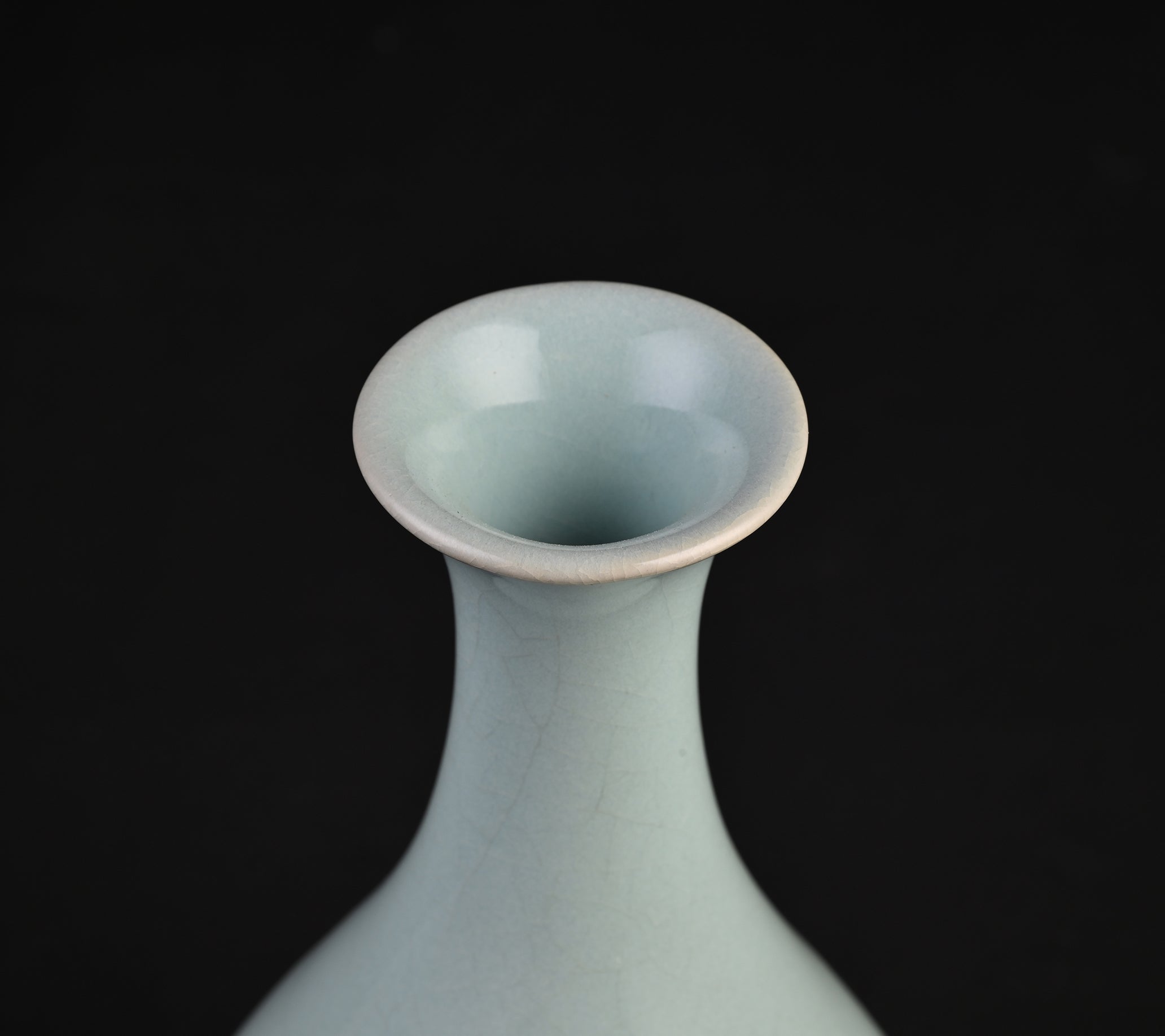 Natural Mineral Tianqing Glaze – Yuhuchun Vase