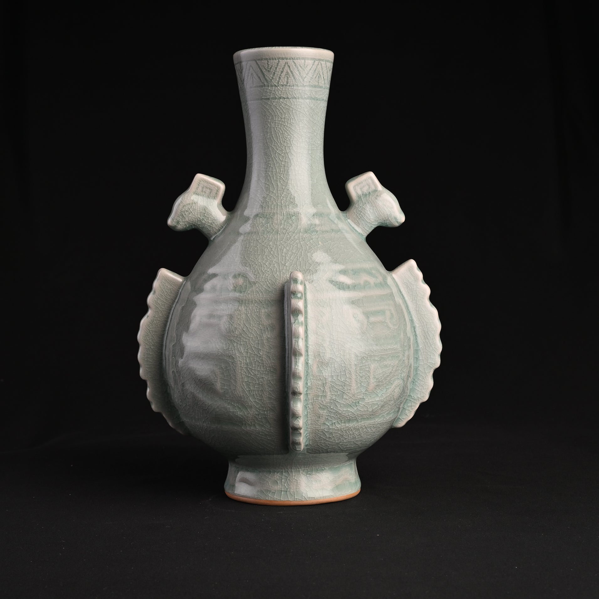 Natural Mineral Verdant Green Glaze “Chujiku” Vase