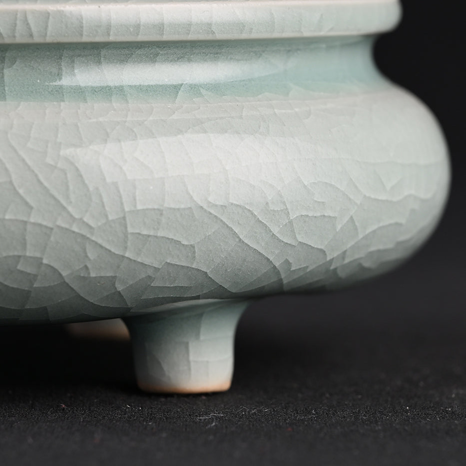 Natural Mineral Verdant Green Glaze Tripod Double-Handled Incense Burner