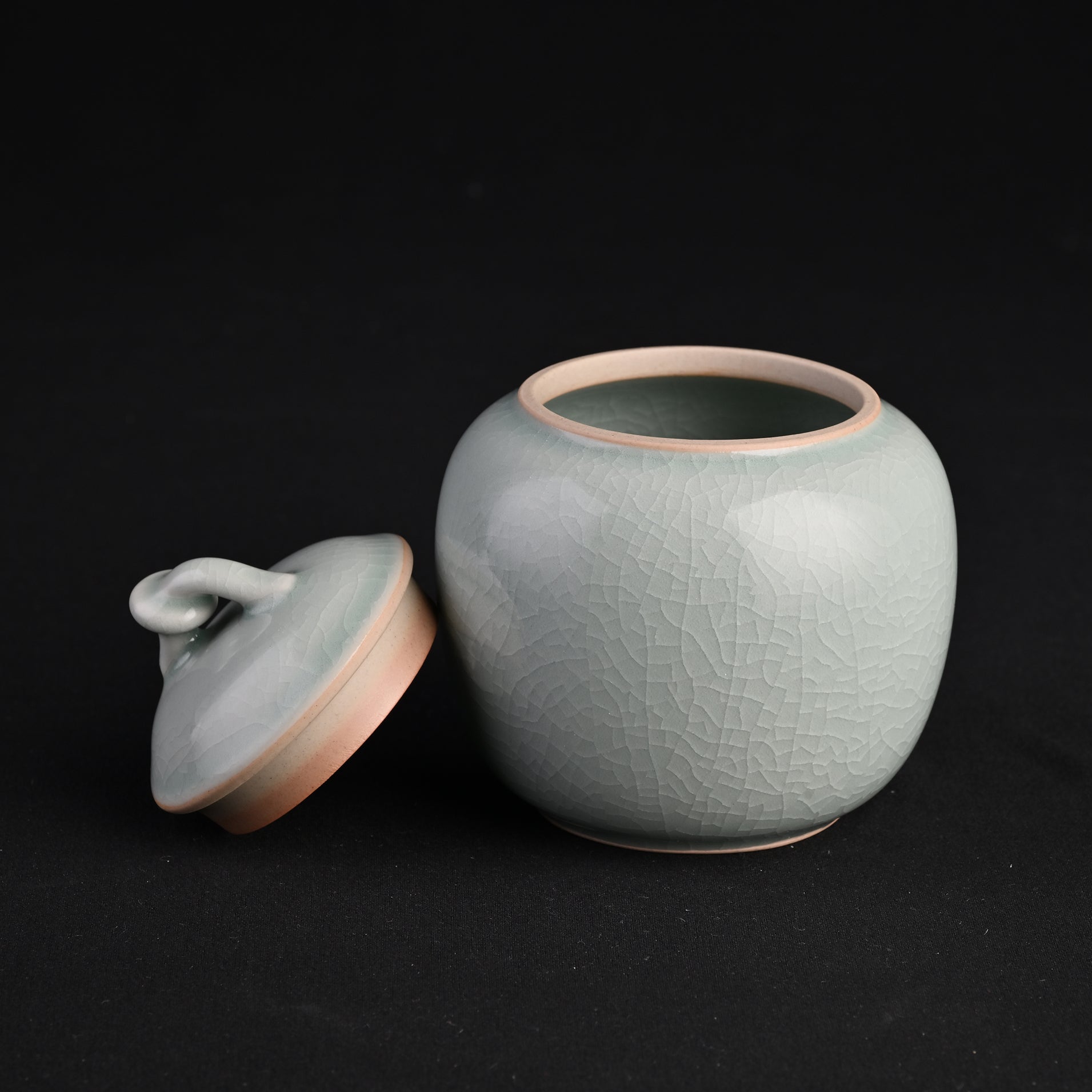 Natural Mineral Verdant Green Glaze Tea Canister