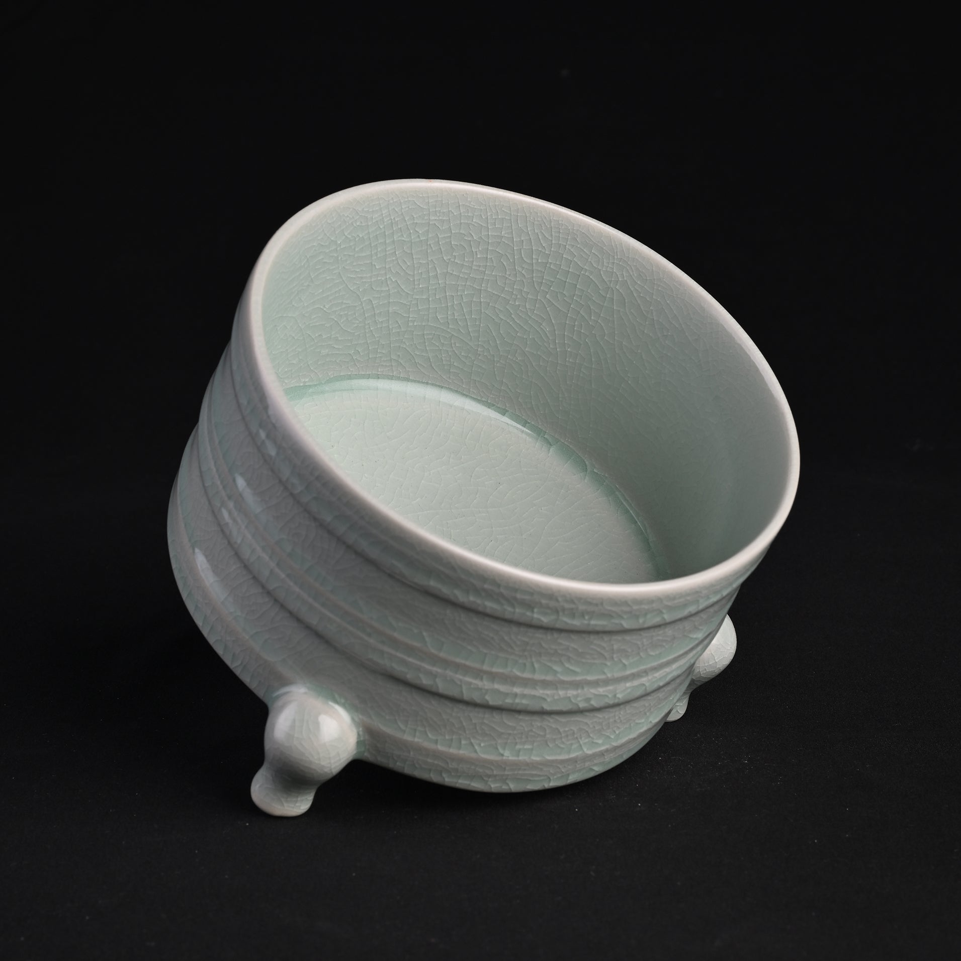 Natural Mineral Verdant Green Glaze String-Patterned Barrel