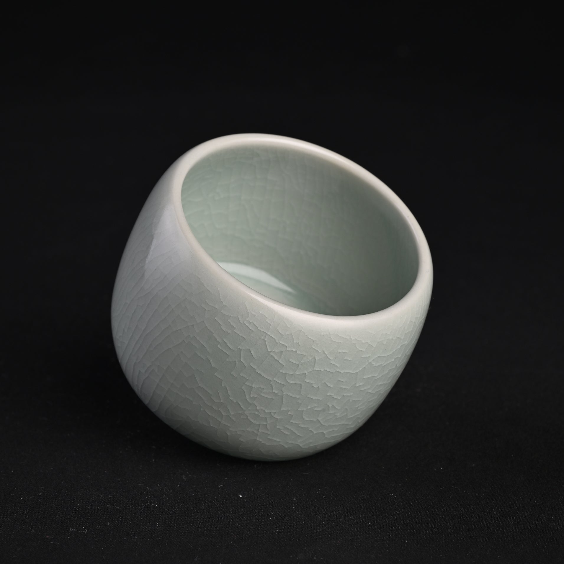 Natural Mineral Verdant Green Glaze Arrow Ring Cup