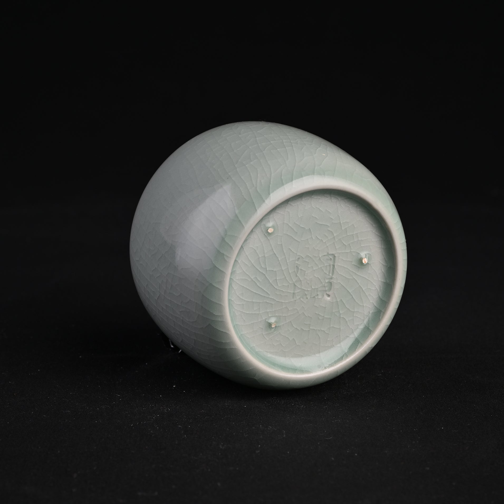 Natural Mineral Verdant Green Glaze Arrow Ring Cup