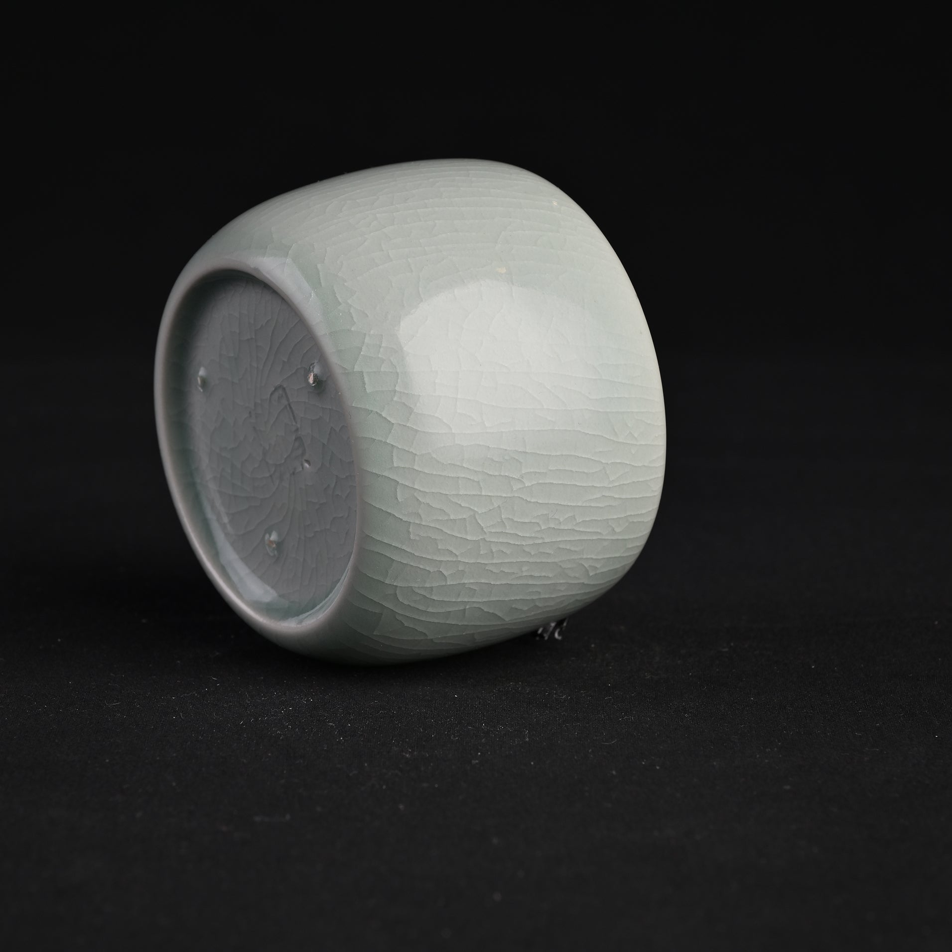 Natural Mineral Verdant Green Glaze Arrow Ring Cup