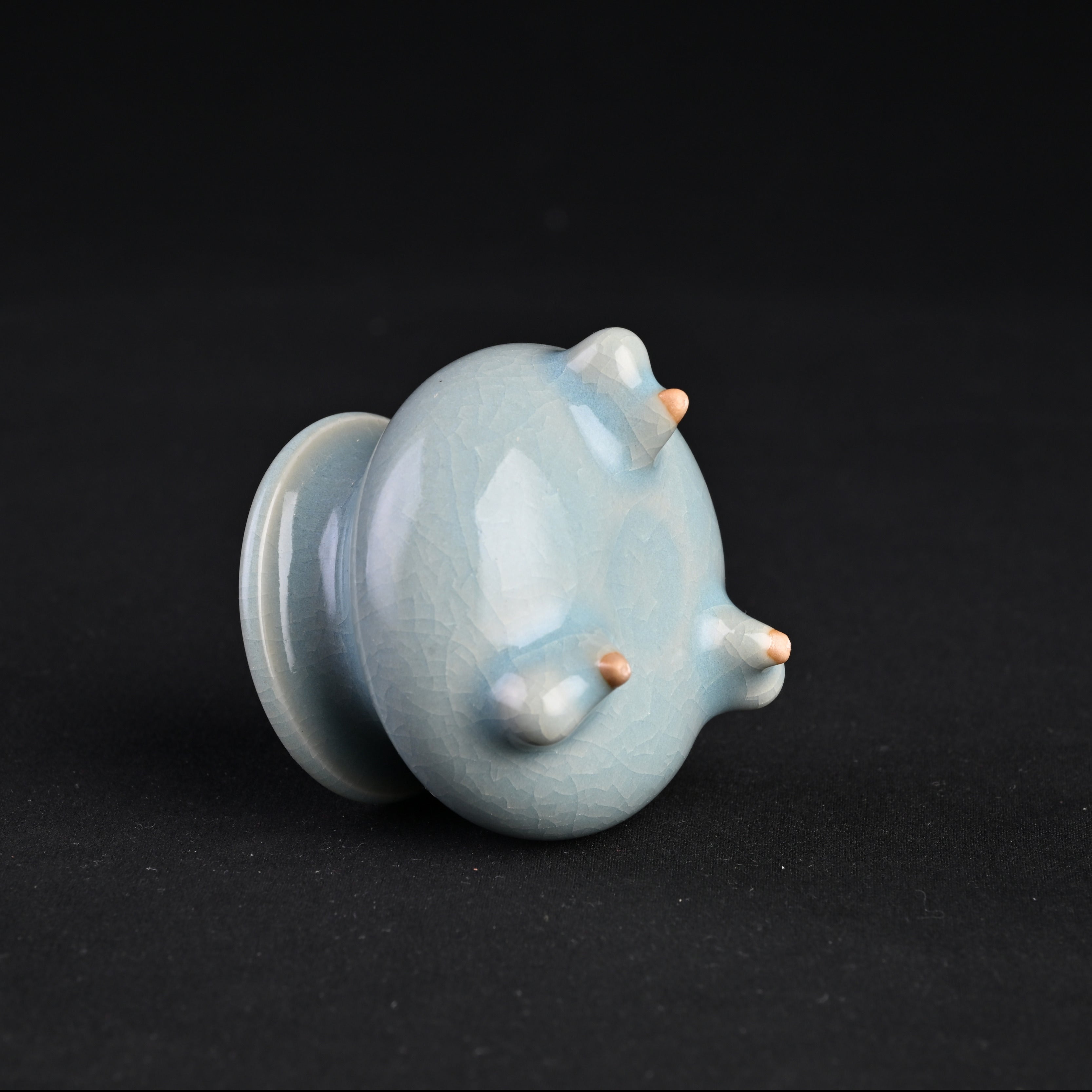 Natural Mineral Sky-Blue Glaze Qin-Style Incense Burner