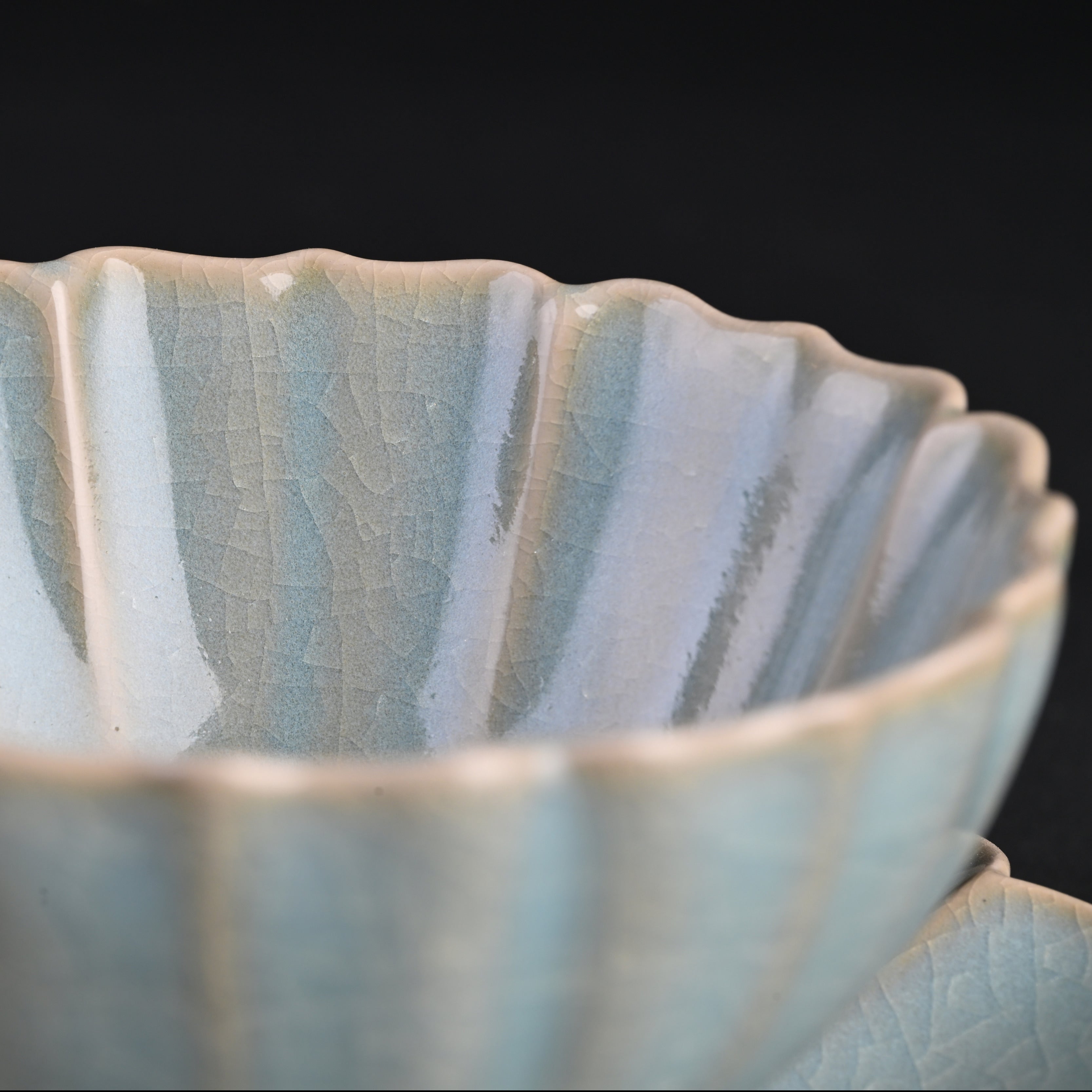 Natural Mineral Sky-Blue Glaze Lotus Tea Bowl (6 Petals)