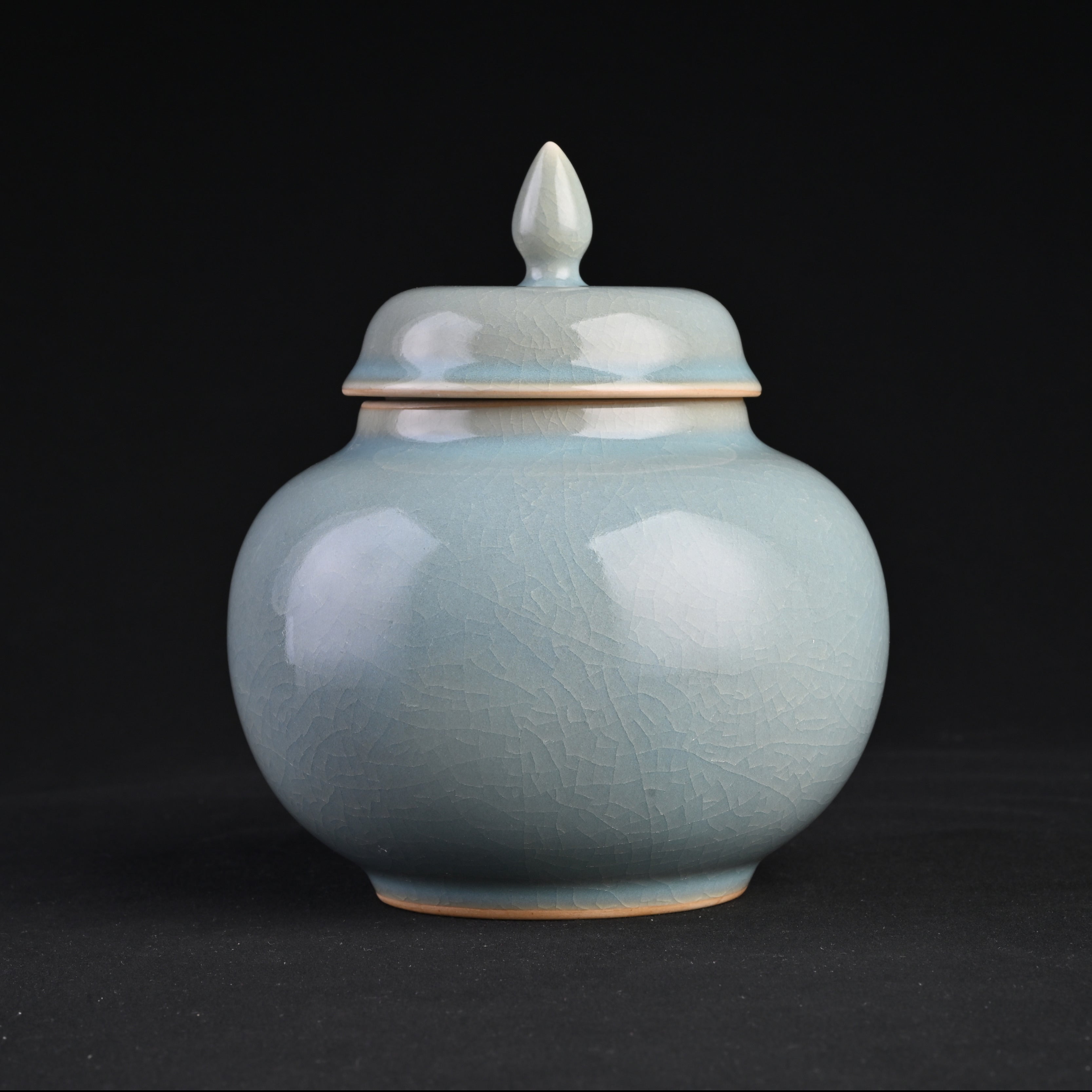 Natural Mineral Sky-Blue Glaze “Shogun” Jar