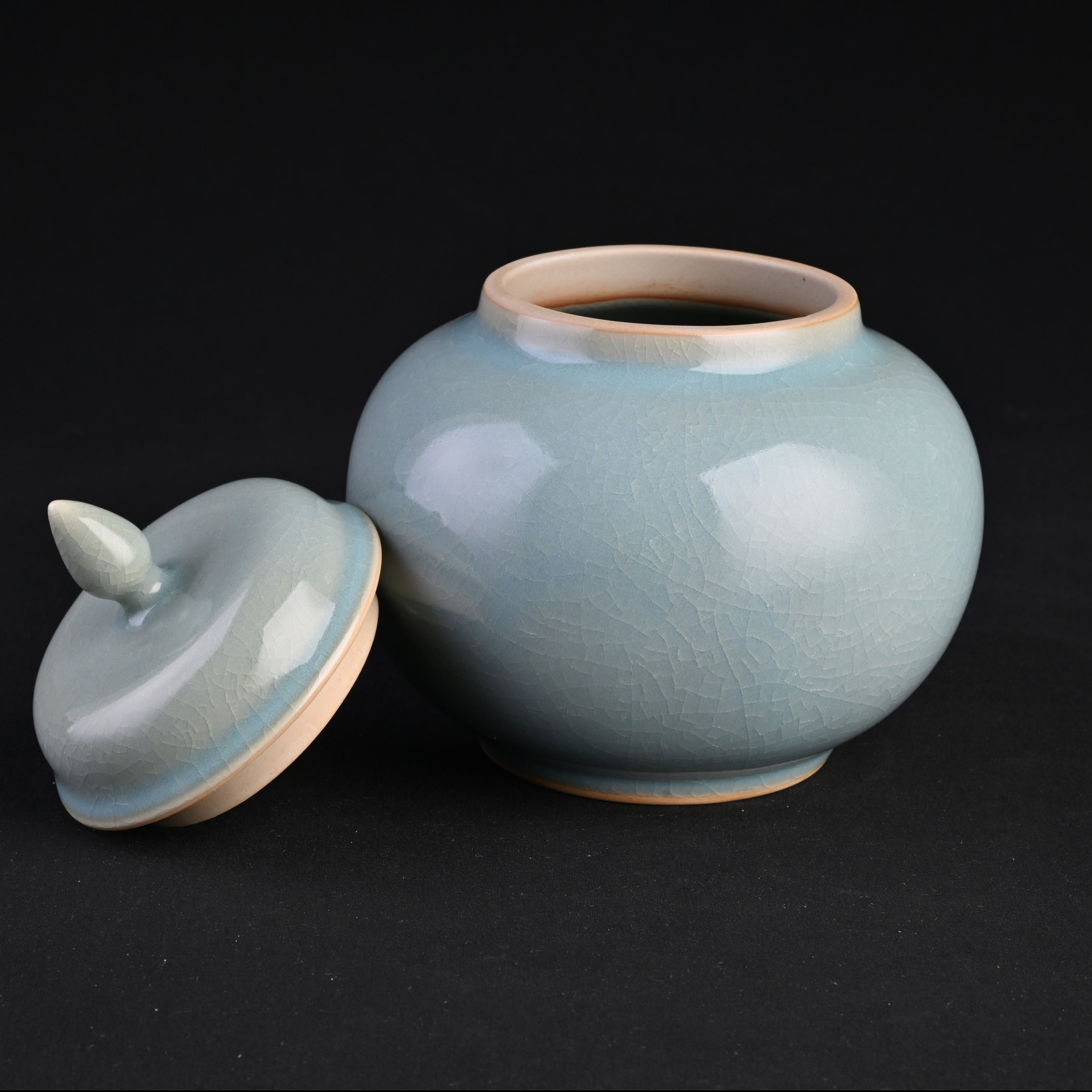 Natural Mineral Sky-Blue Glaze “Shogun” Jar