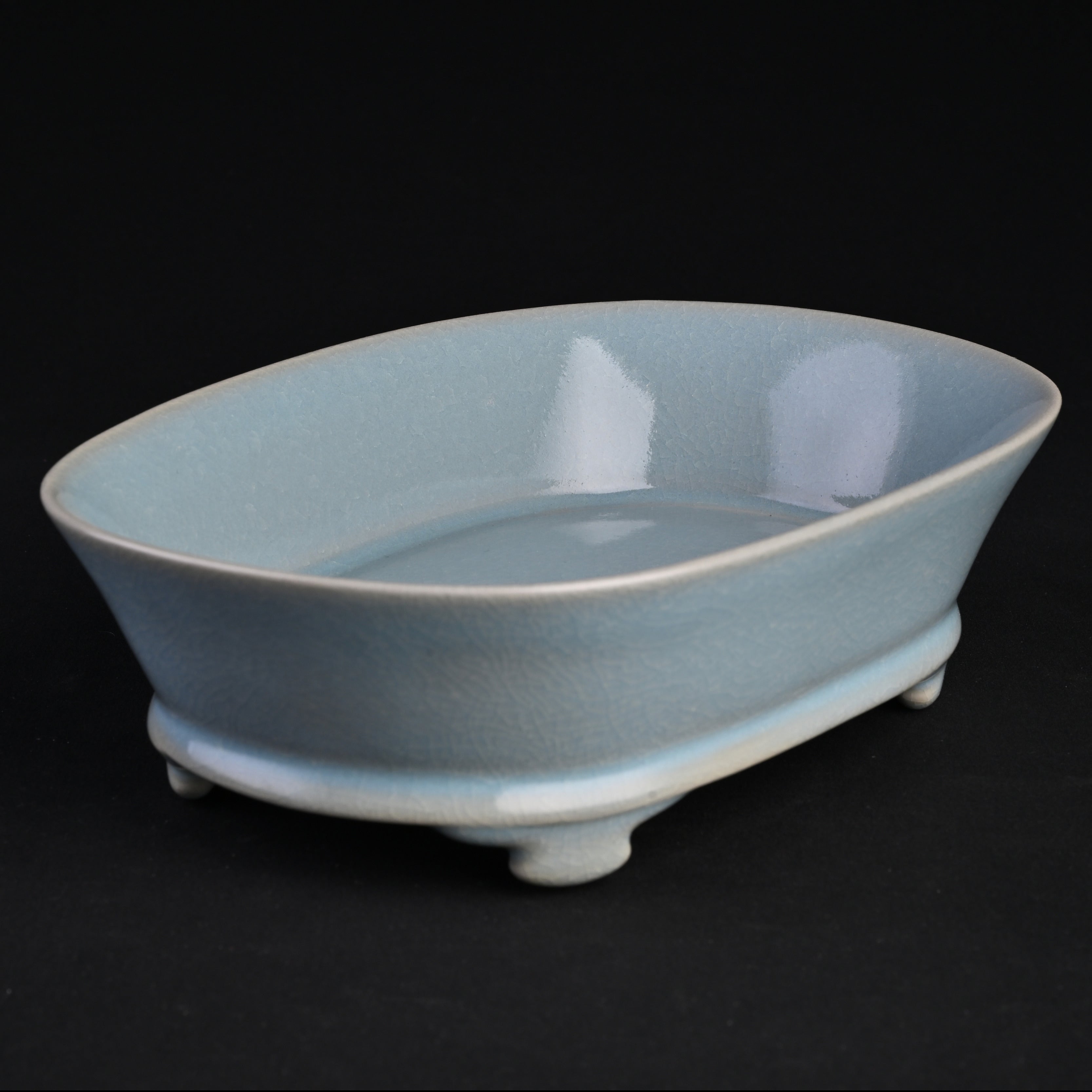 Natural Mineral Sky Blue Glaze Narcissus Plate