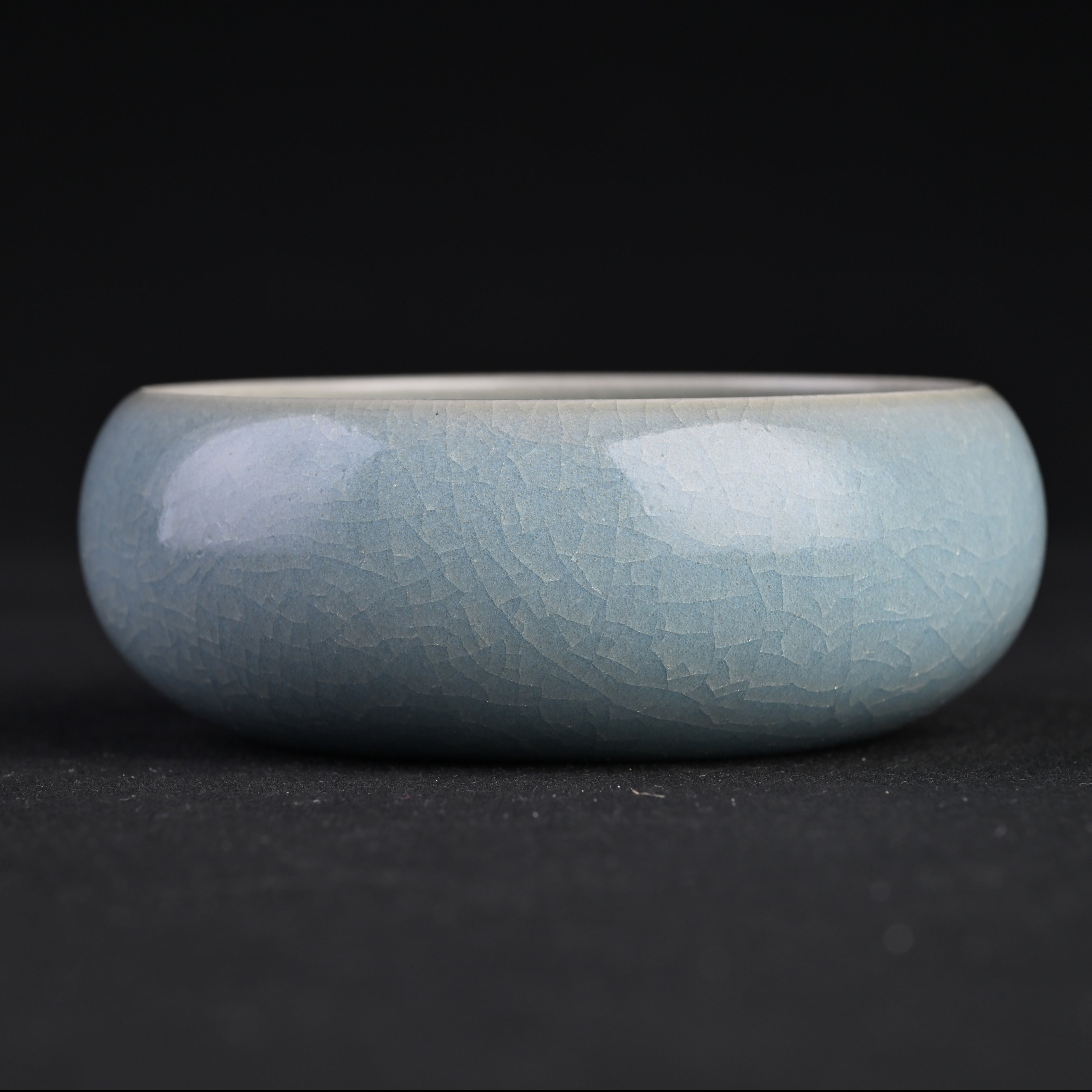 Natural Mineral Sky-Blue Glaze Fully Handmade Reclining Zen Cup