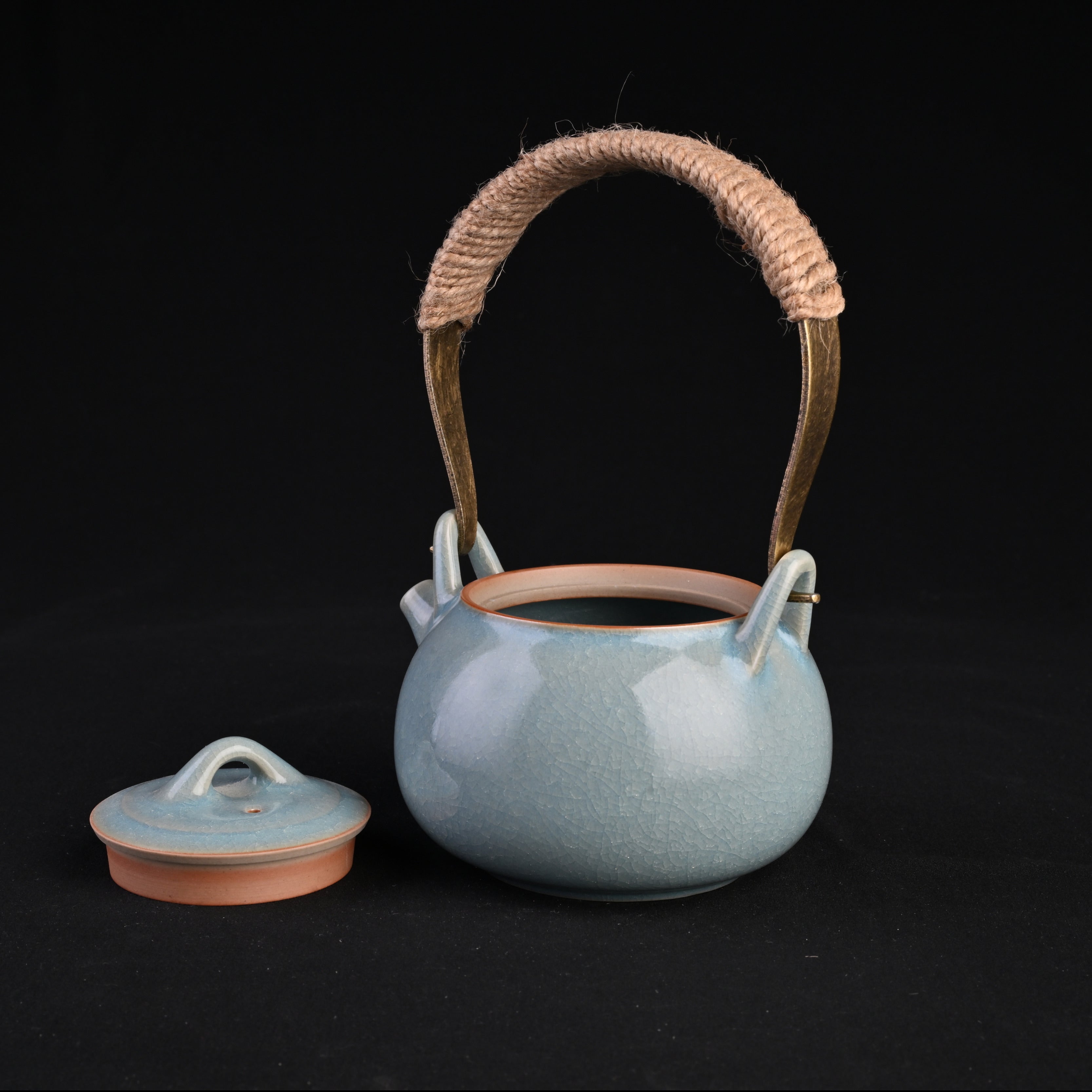 Natural Mineral Sky-Blue Glaze Handmade Teapot with Handle
