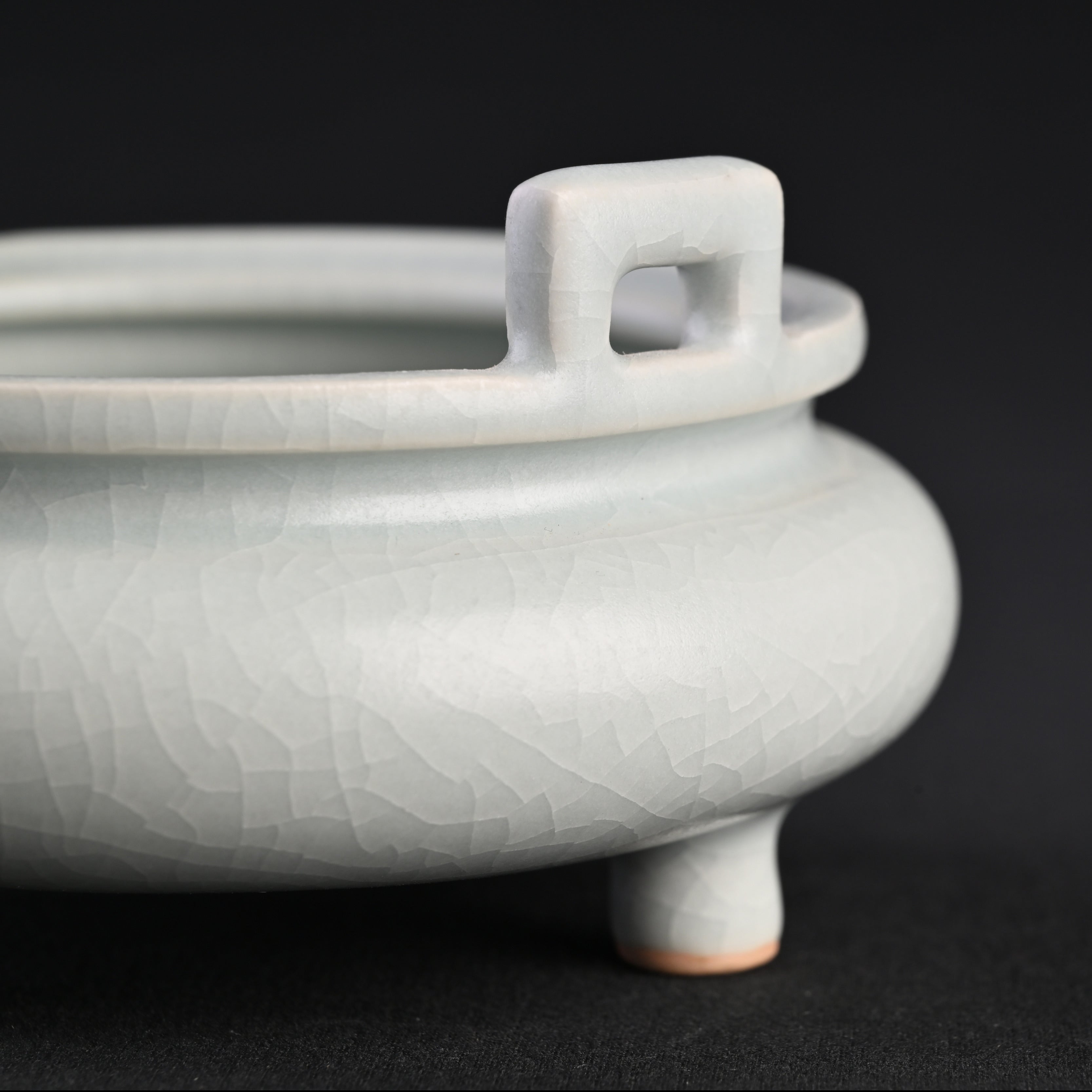 Re-fired Moon White Glaze Tripod Double-Handled Incense Burner