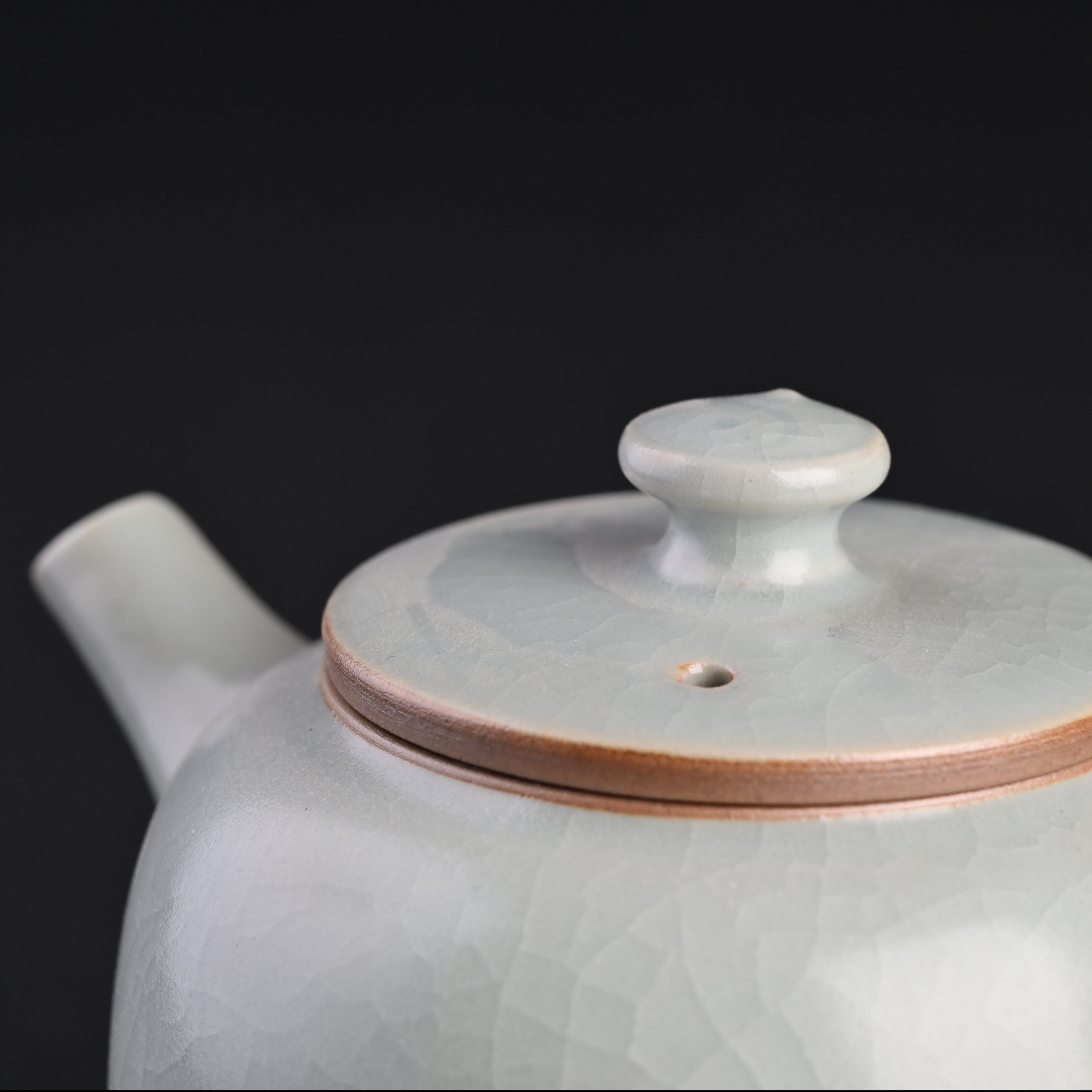 Re-fired Moon White Glaze Taikyoku Teapot