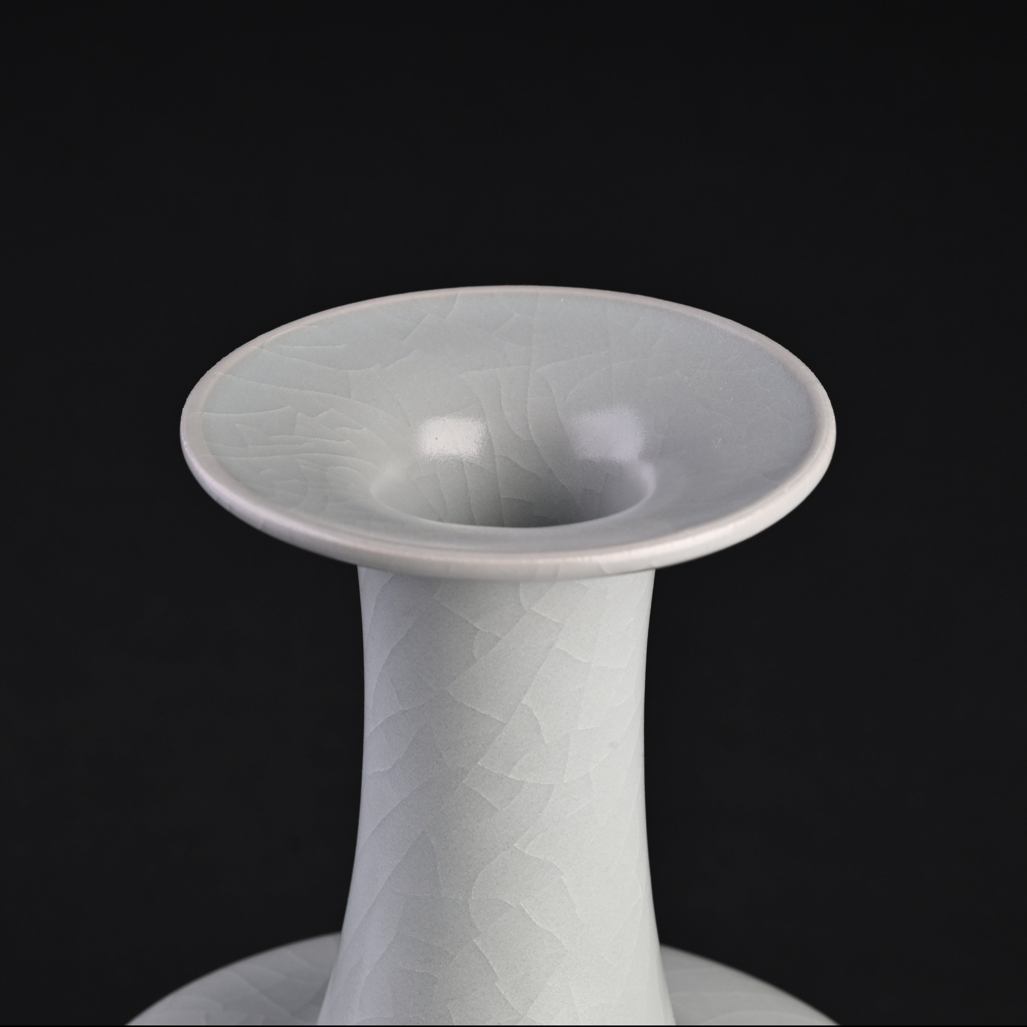Re-fired Moon White Glaze Wide-Mouthed Vase