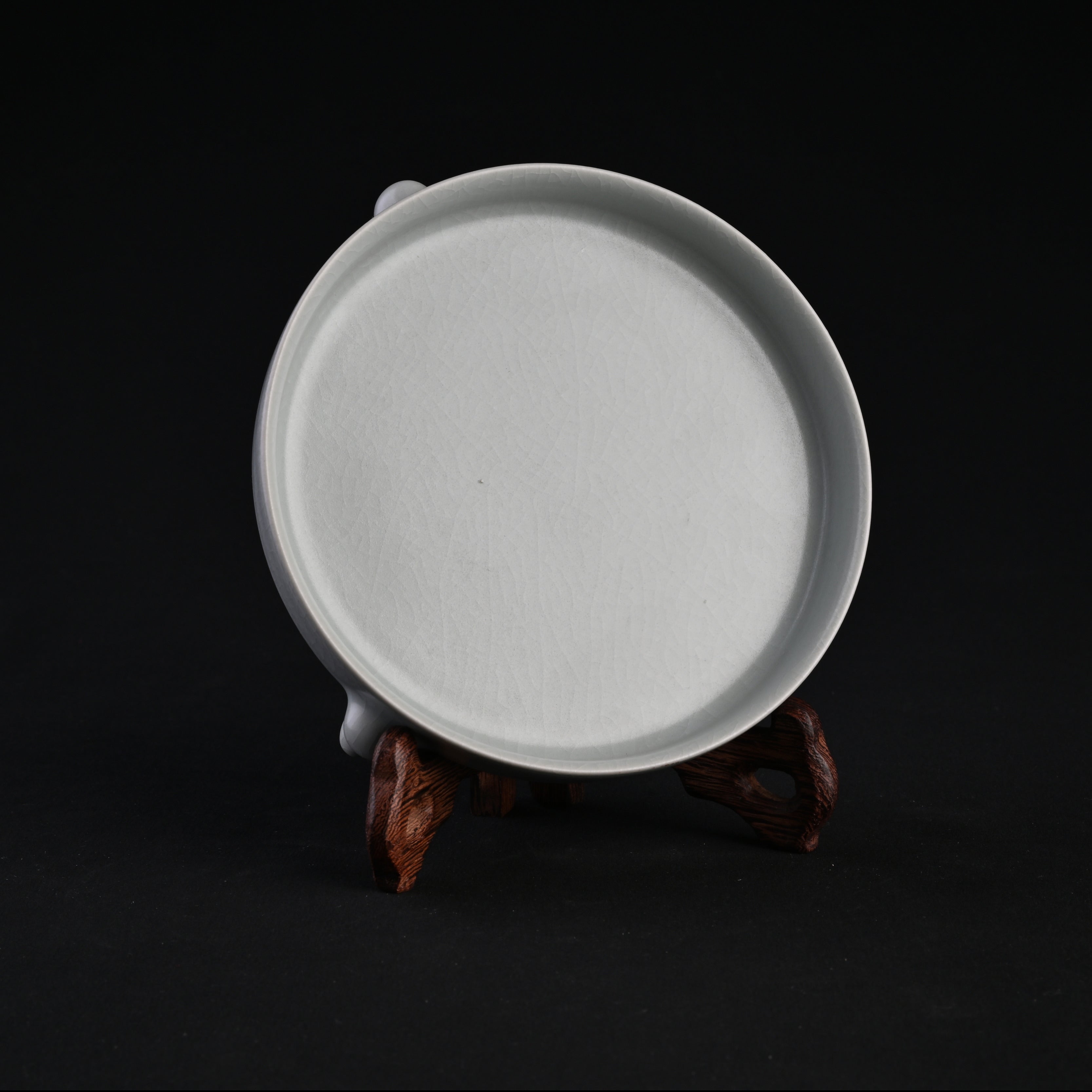 Re-fired Moon White Glaze Three-legged Basin