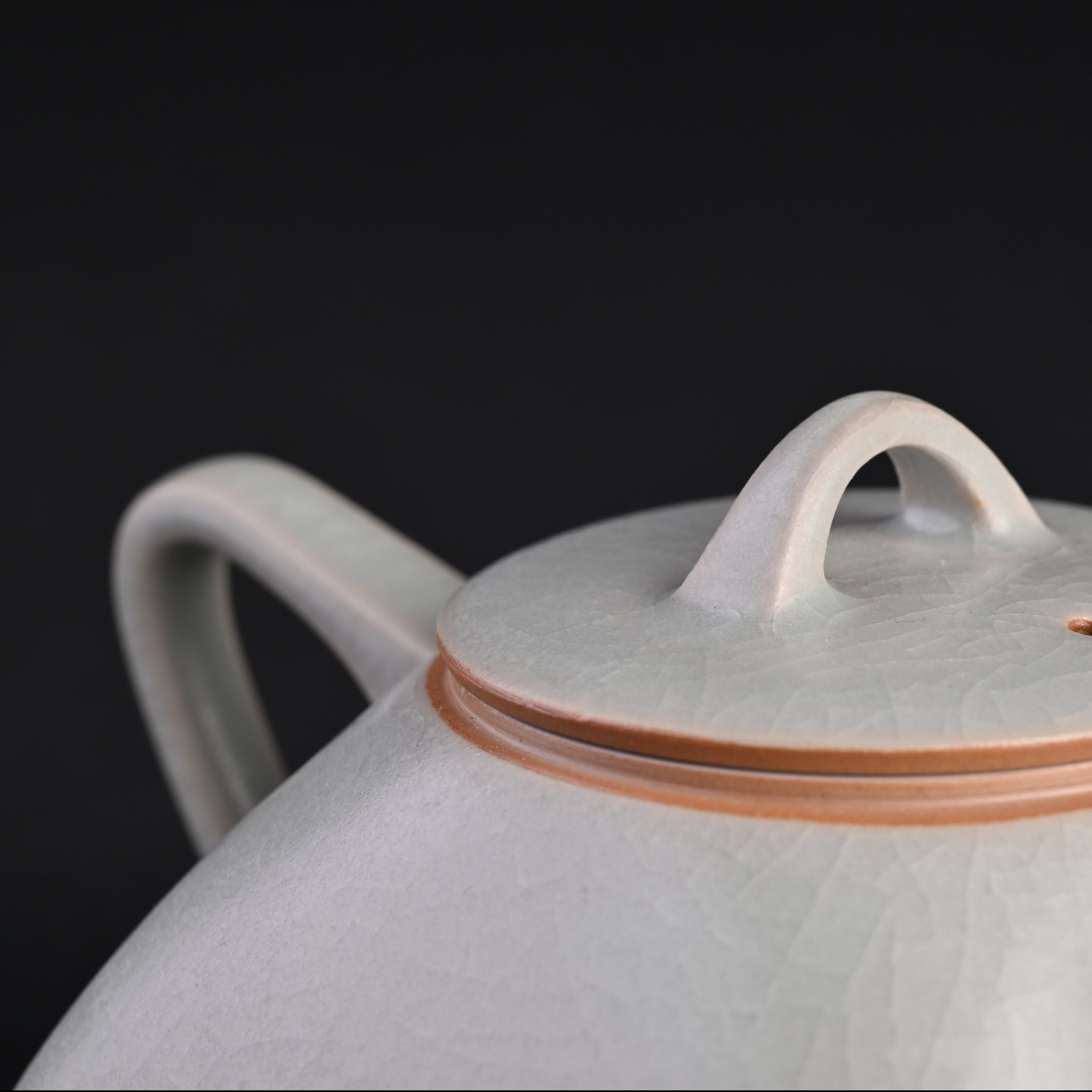Re-fired Moon White Glaze Tiandao Teapot