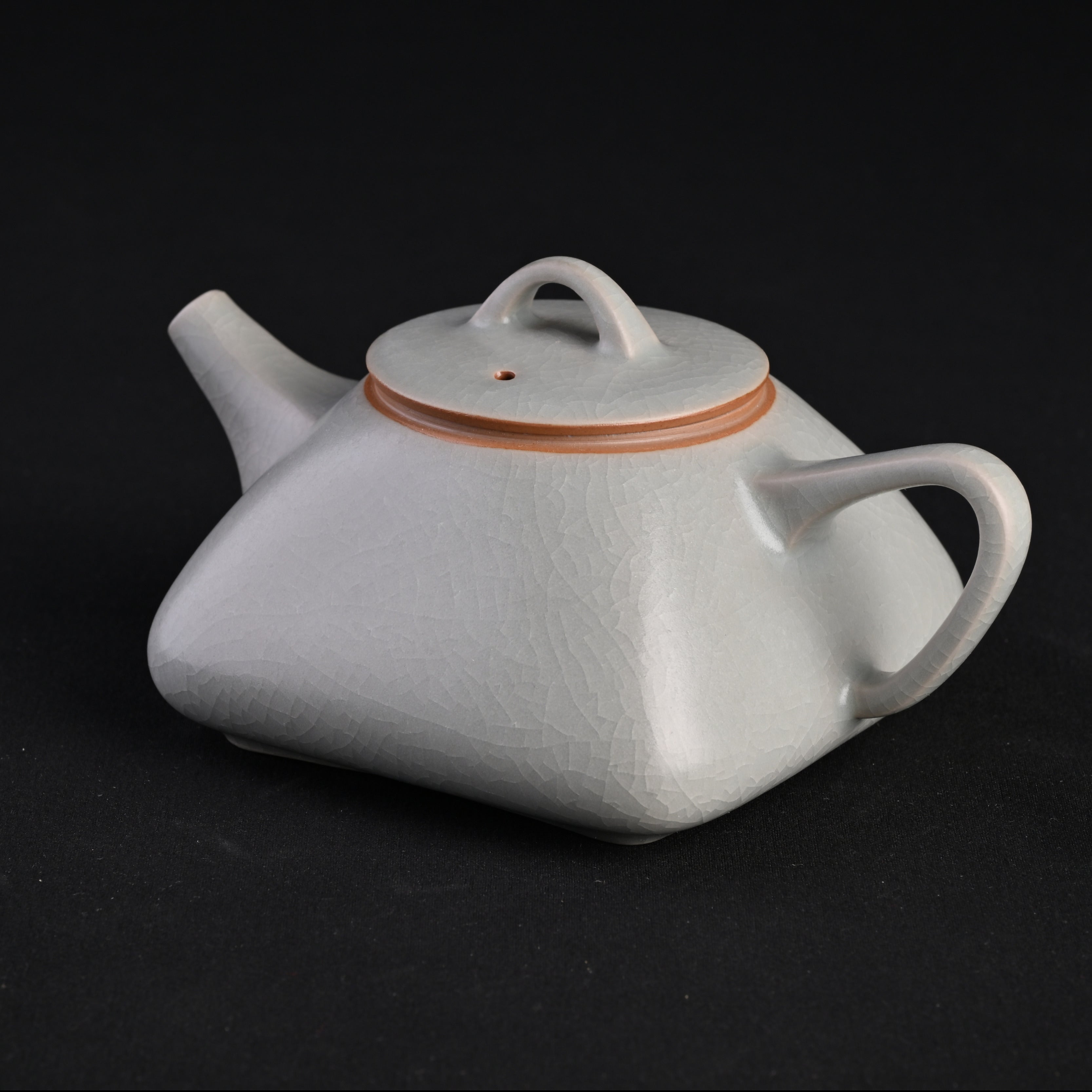 Re-fired Moon White Glaze Tiandao Teapot