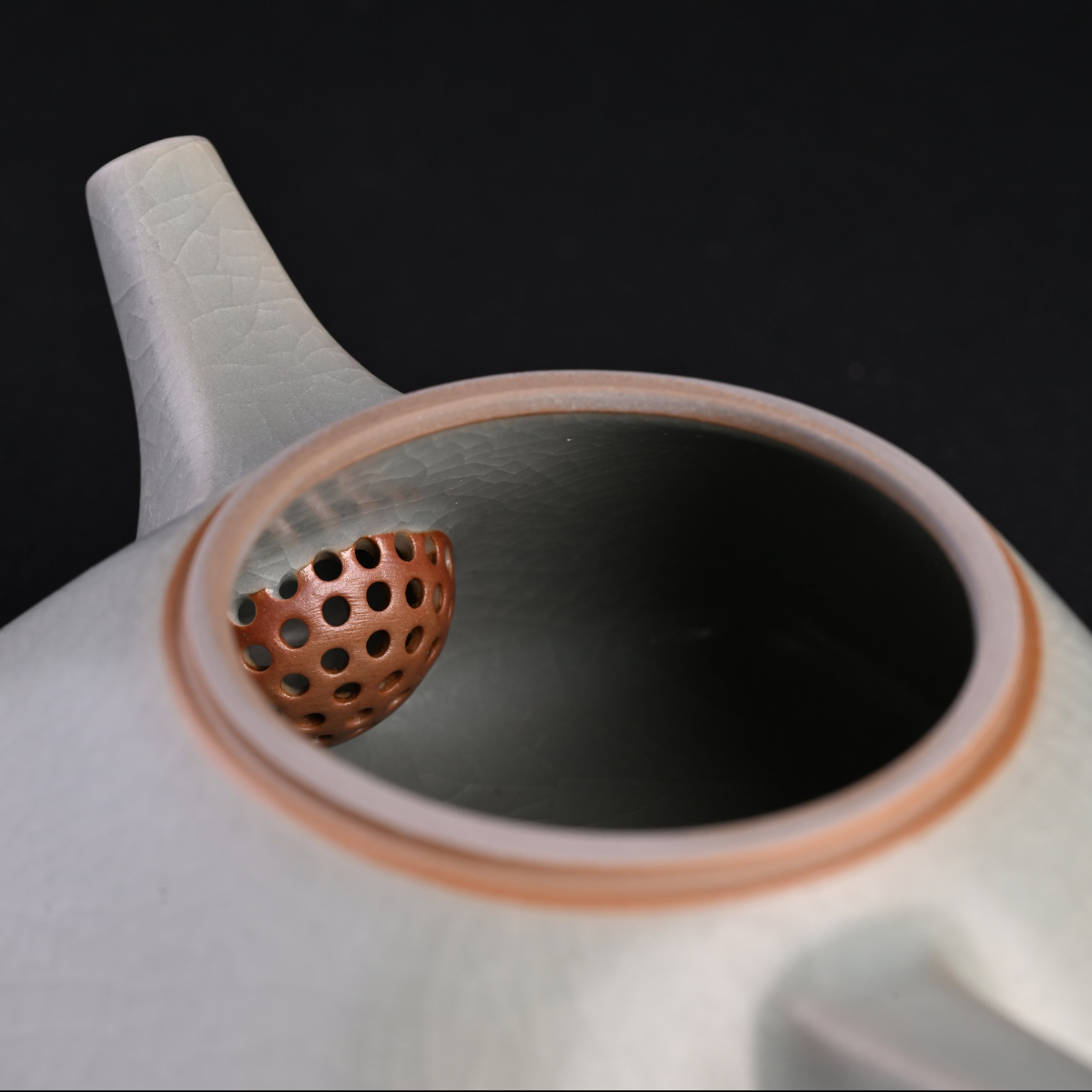 Re-fired Moon White Glaze Tiandao Teapot