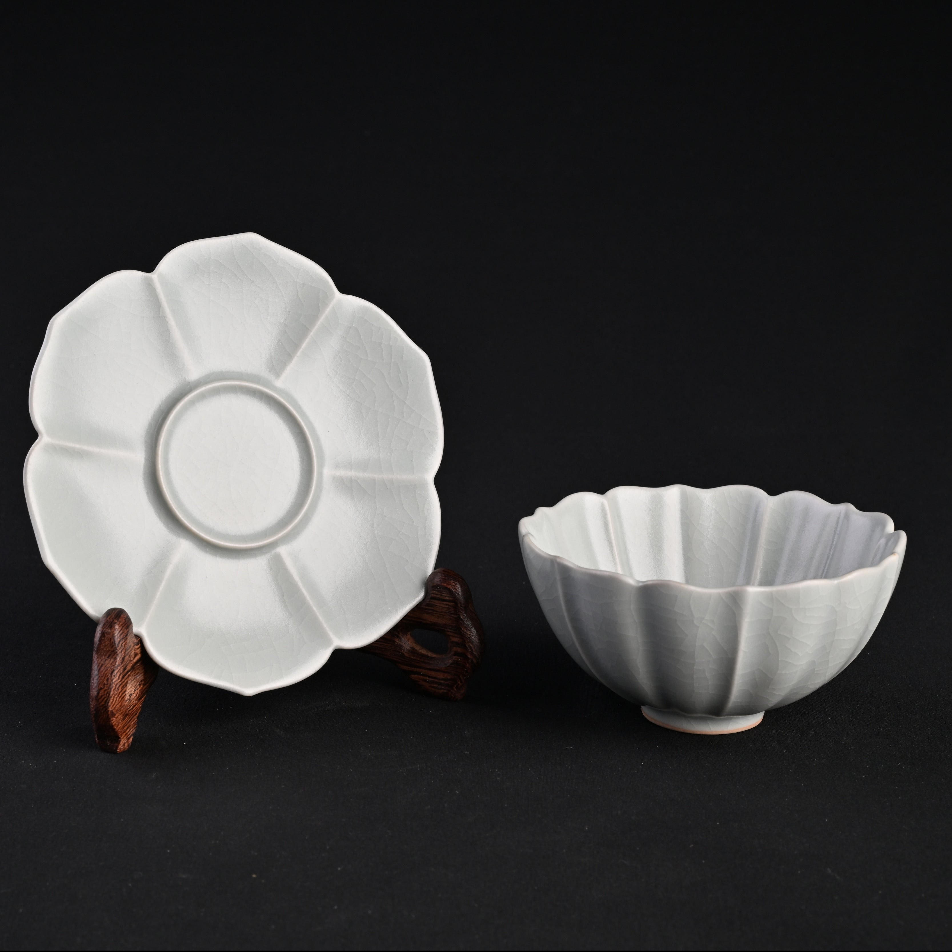 Re-fired Moon White Glaze Lotus Tea Bowl