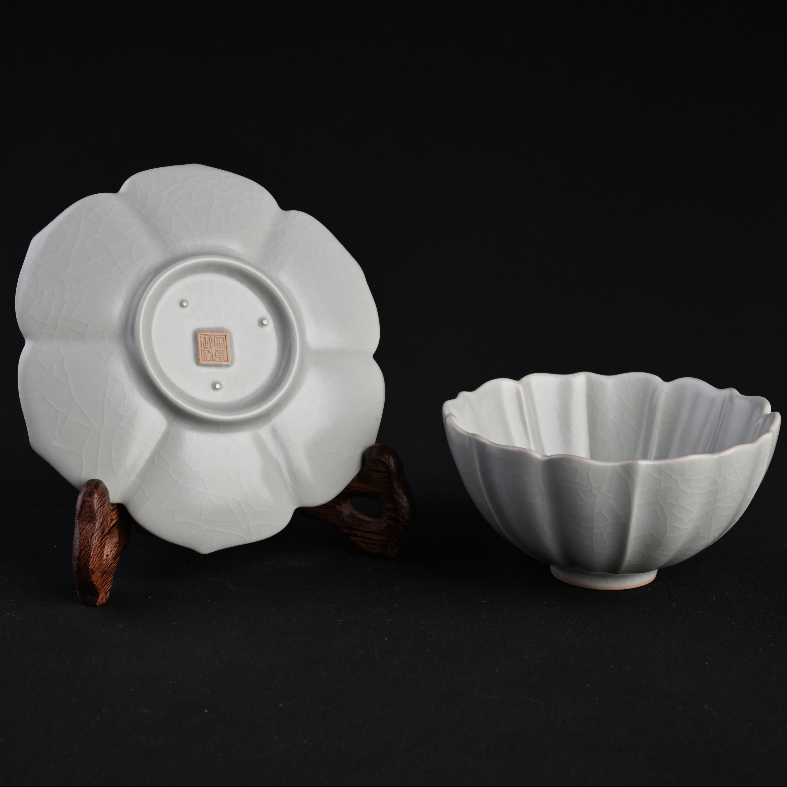 Re-fired Moon White Glaze Lotus Tea Bowl