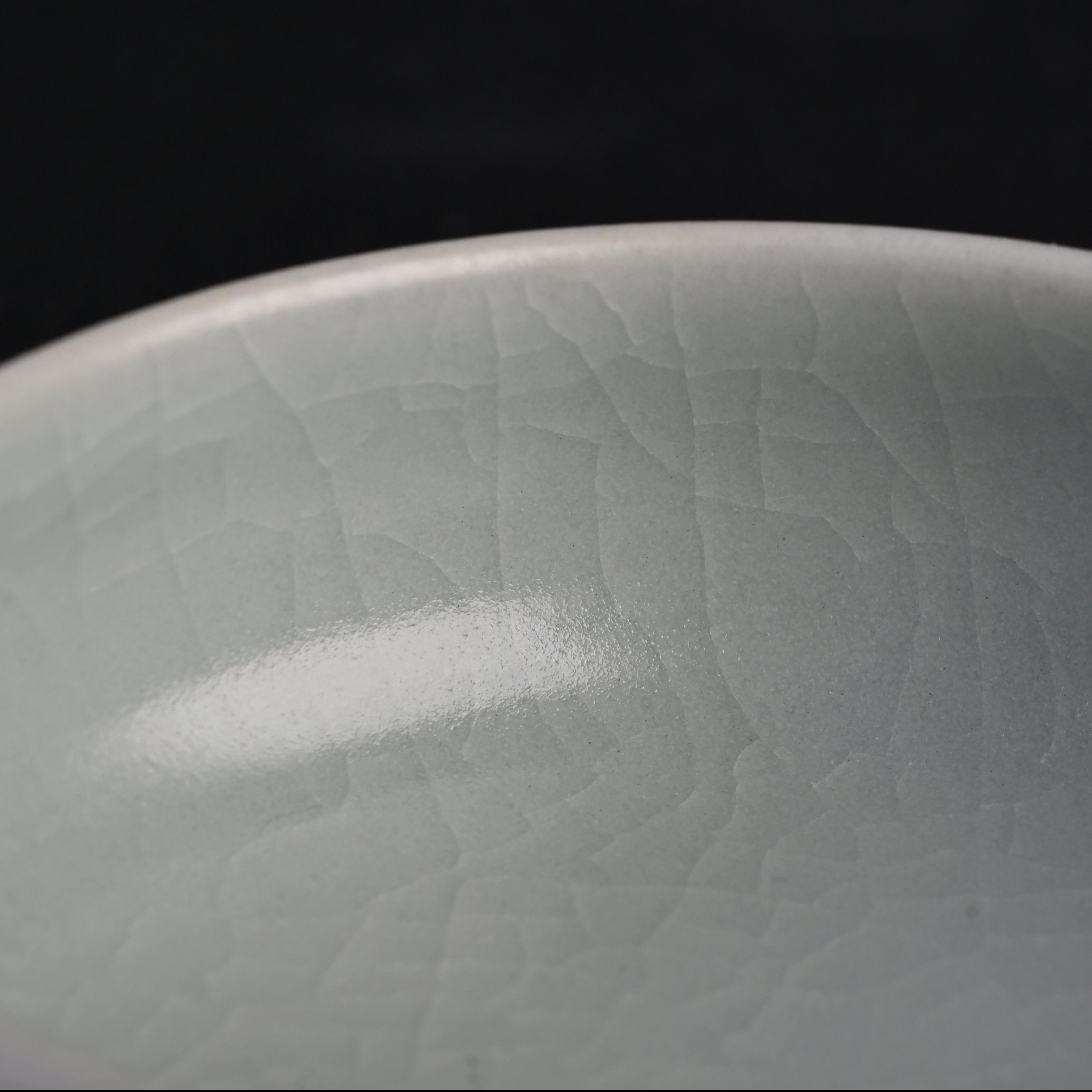 Re-fired Moon White Glaze Reclining Zen Cup