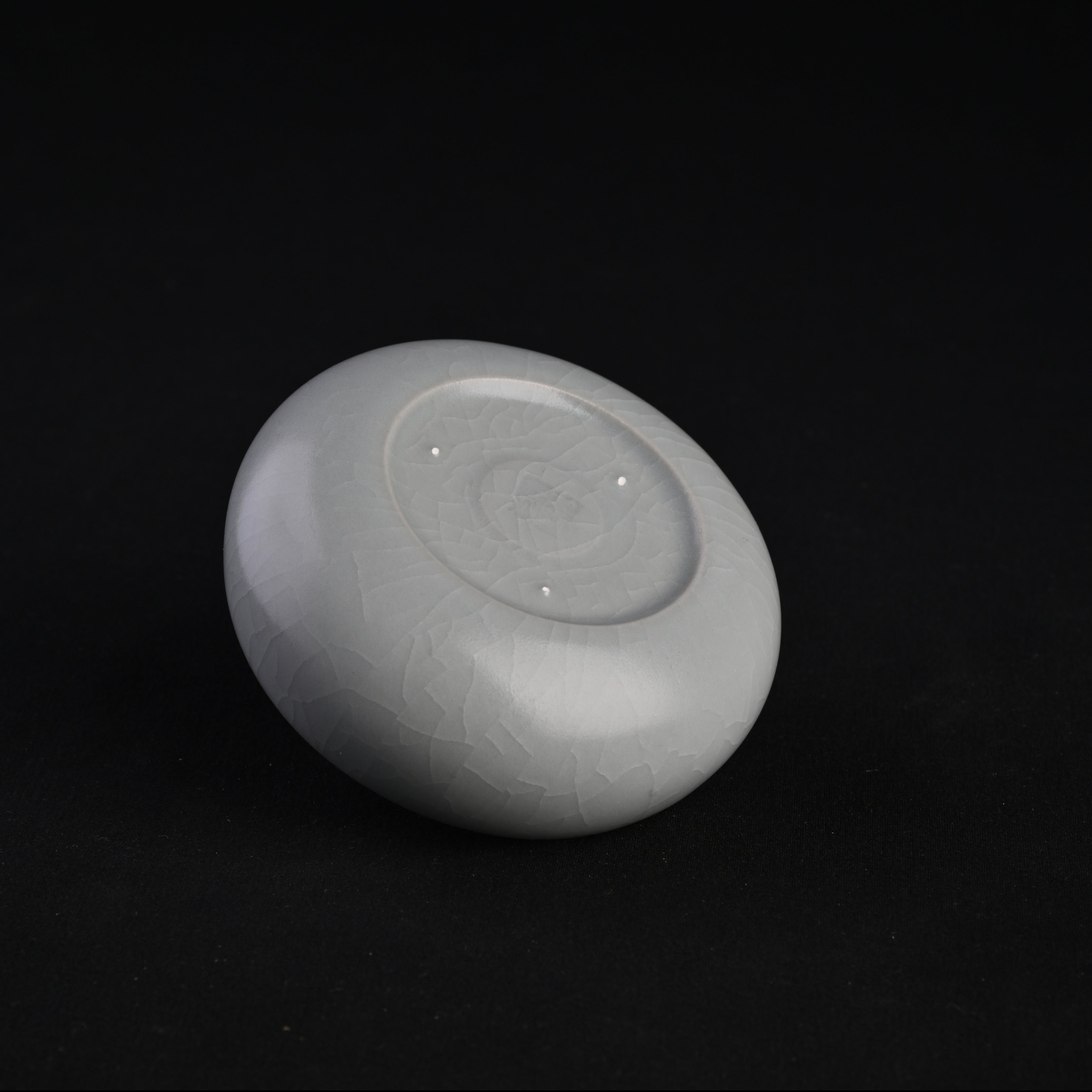 Re-fired Moon White Glaze Reclining Zen Cup