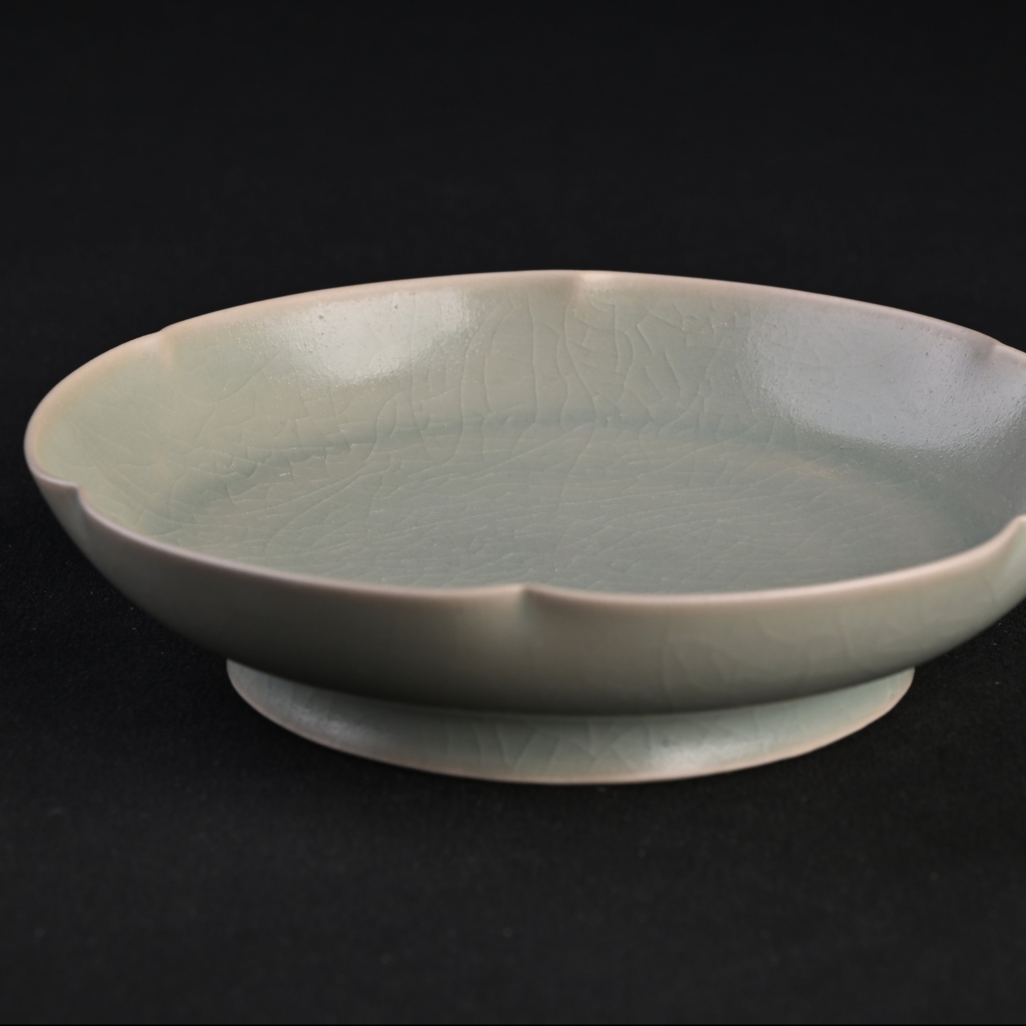 Refired Official Blue Glaze Sunflower-Rim Wash Basin