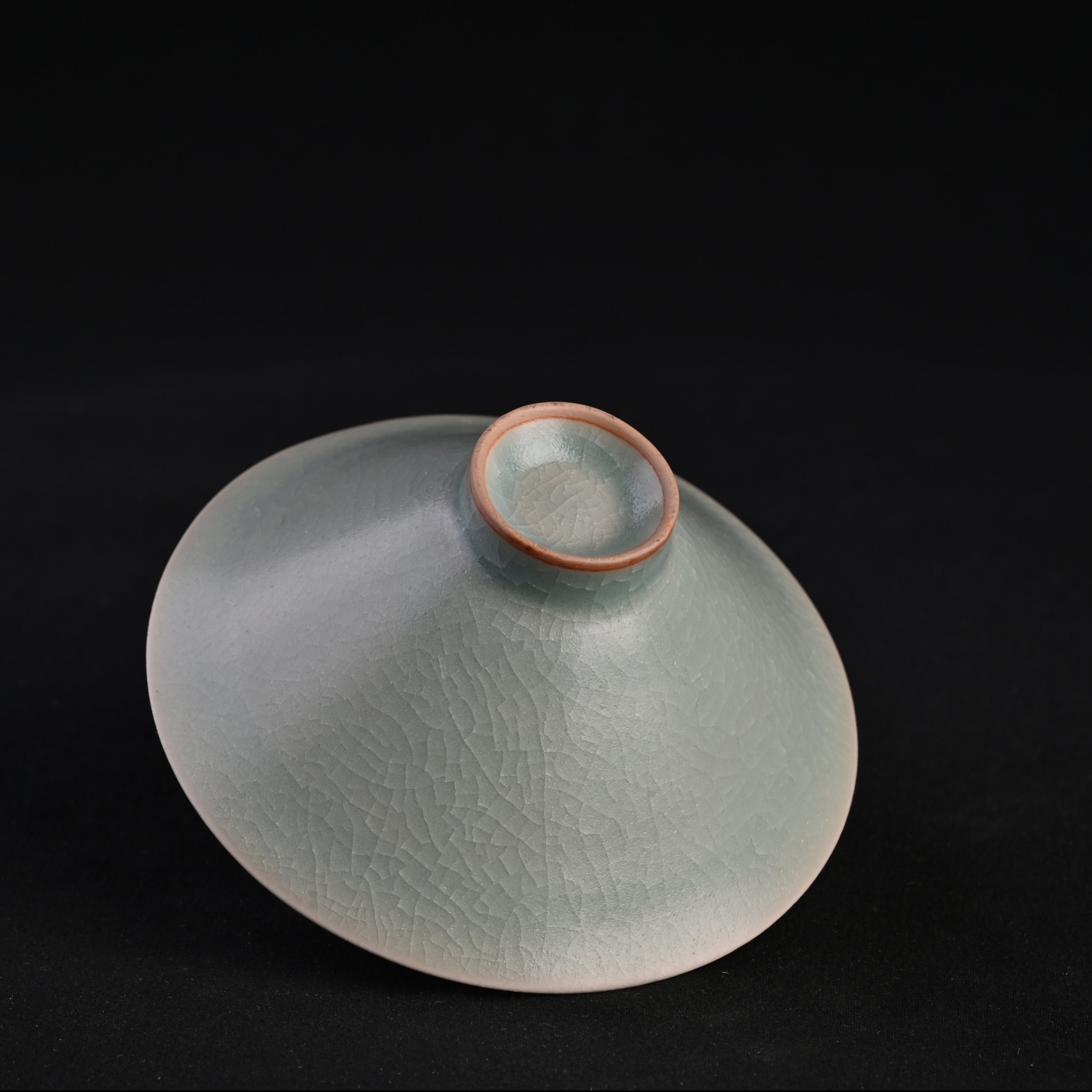 Re-fired Guan Kiln Celadon “Tokkasa” Cup