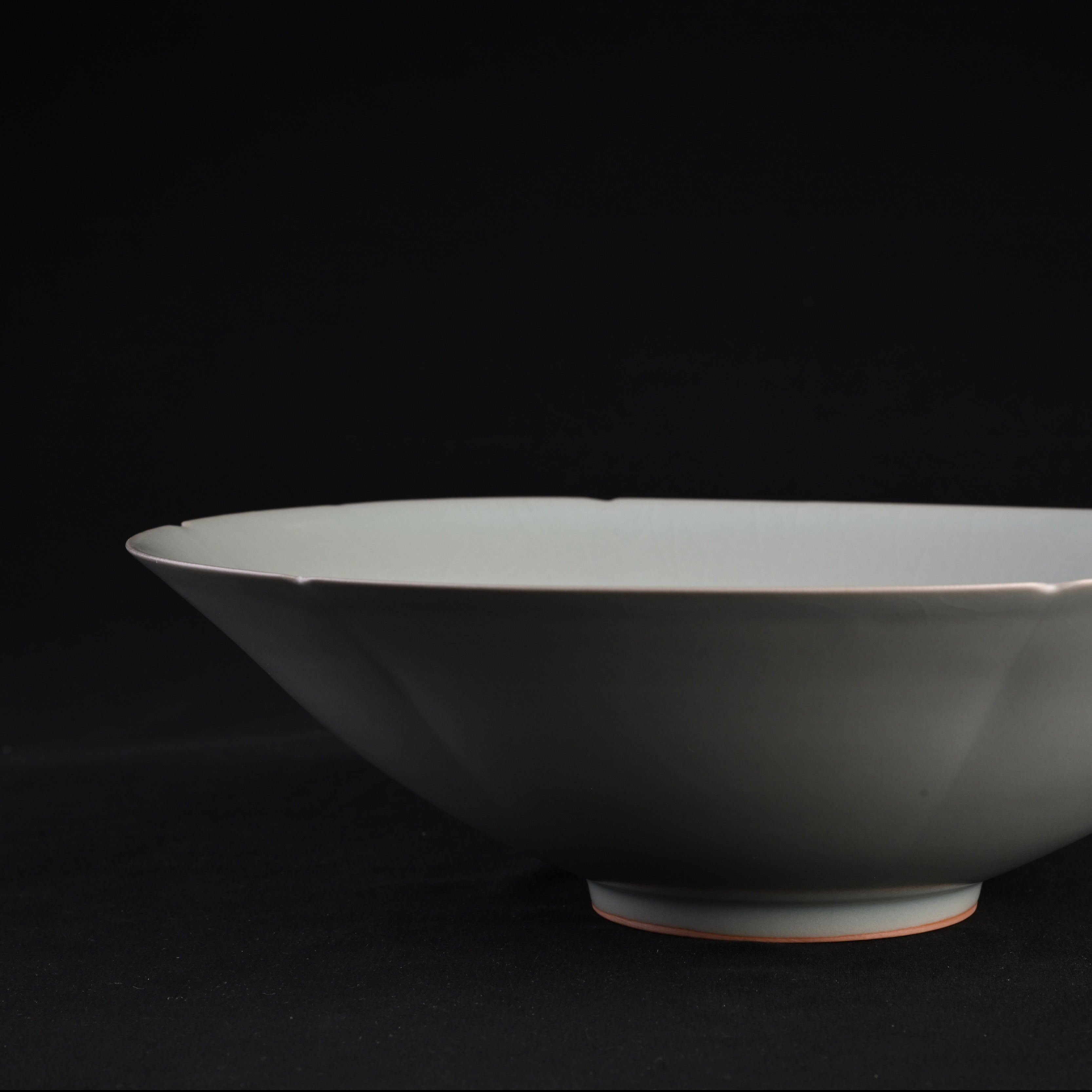 Re-fired Powder Blue Glaze Large Aoi-Mouth Bowl