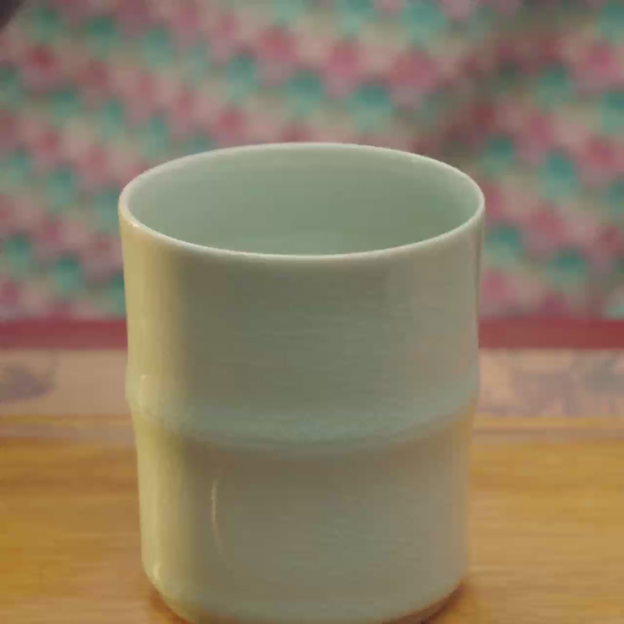 動画を読み込む天然鉱物 青緑釉竹節カップ（大）